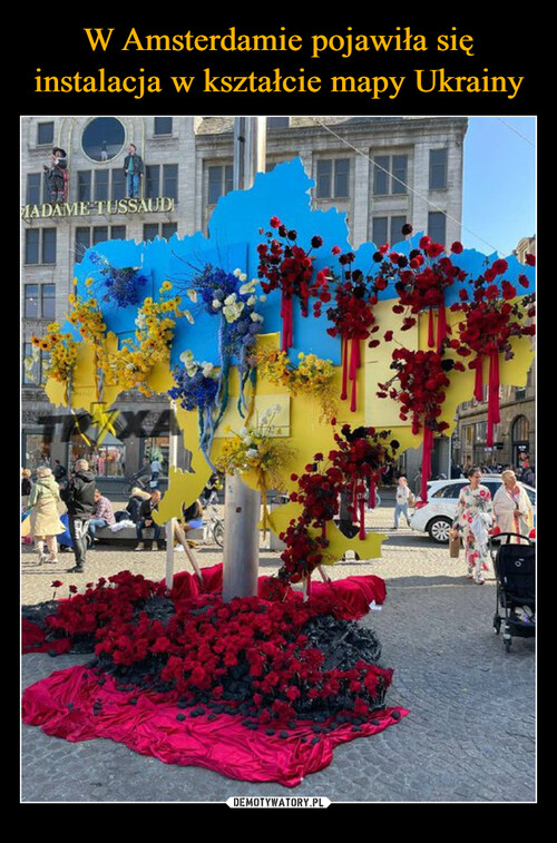 W Amsterdamie pojawiła się instalacja w kształcie mapy Ukrainy